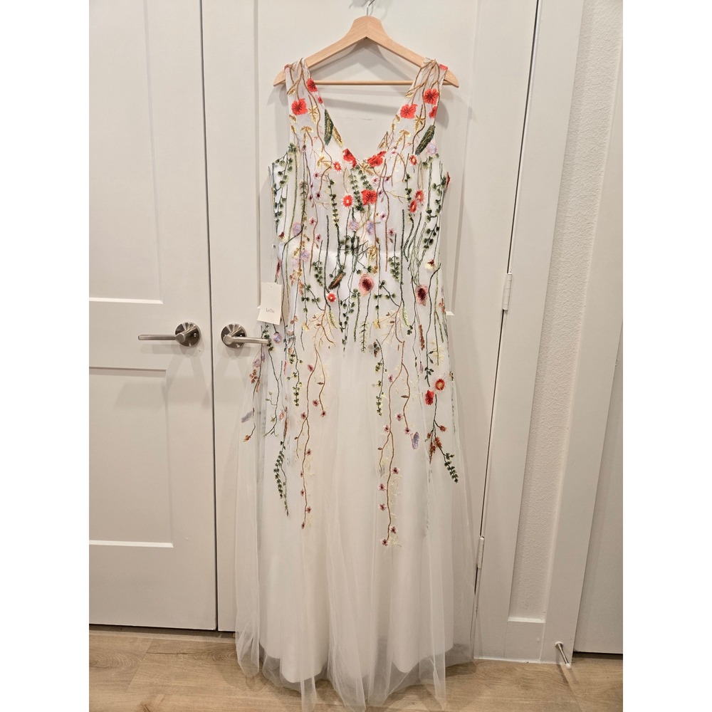 TS Couture LanTing Floral Embroidered Tulle Bridal Gown White V-Neck Maxi Dress